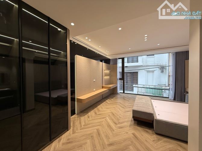 SIÊU PHẨM - ĐỘI CẤN - BA ĐÌNH - 51/55 M -7 TẦNG -MẶT TIỀN 5.2 M- GIÁ 23,9 TỶ