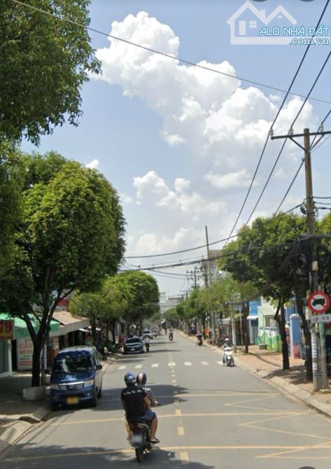 Bán nhà mặt  tiền 1 trệt 1 lầu 10x30m giá 11,5 tỷ Đường Thới Tam Thôn 9 - 1