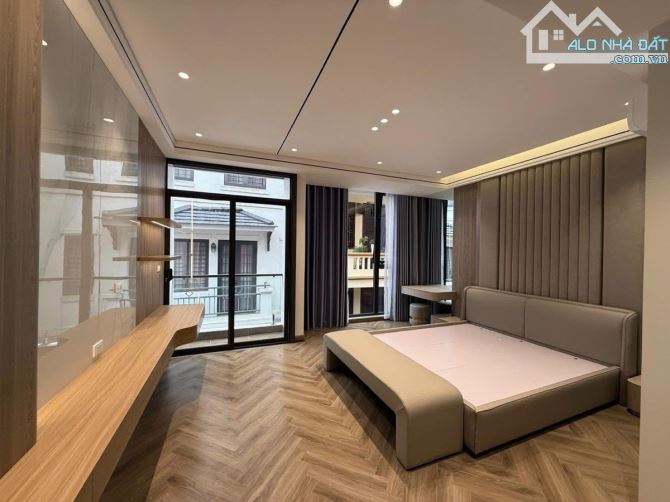 21 TỶ - NHÀ CỰC ĐẸP PHỐ ĐỘI CẤN, 55m 7T THANG MÁY, GARA OTO, NGÕ THÔNG KINH DOANH, NT XỊN