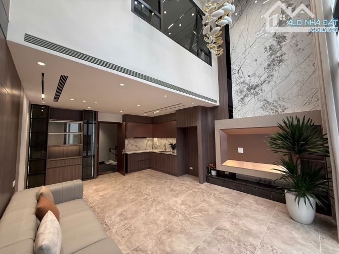 SIÊU PHẨM - ĐỘI CẤN - BA ĐÌNH - 51/55 M -7 TẦNG -MẶT TIỀN 5.2 M- GIÁ 23,9 TỶ