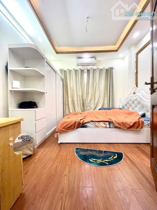 Phân Lô_Ô Tô, Kinh Doanh_Phố Trần Hưng Đạo, Hoàn Kiếm. Dt: 55m x 5 tầng. Giá 29 tỷ