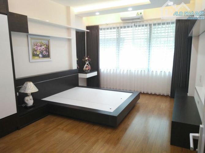 NHÀ ĐẸP - DÂN XÂY CHẮC CHẮN TÂM HUYẾT- OTO CÁCH 10M- PHÂN LÔ LẠC LONG QUÂN TRÍCH SÀI