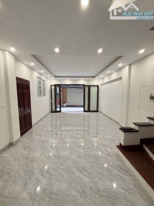 Bán nhà ngõ thông kinh doanh Phố Hoàng Hoa Thám - Ba Đình - 2