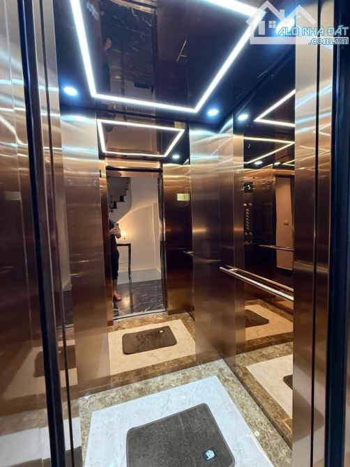 21 TỶ - NHÀ CỰC ĐẸP PHỐ ĐỘI CẤN, 55m 7T THANG MÁY, GARA OTO, NGÕ THÔNG KINH DOANH, NT XỊN