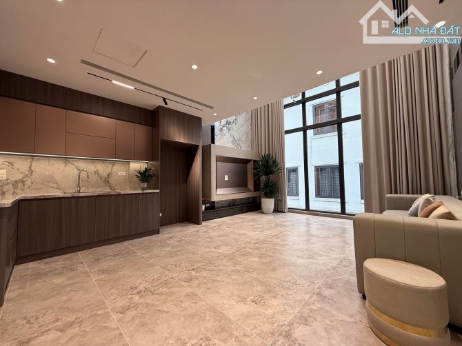 SIÊU PHẨM - ĐỘI CẤN - BA ĐÌNH - 51/55 M -7 TẦNG -MẶT TIỀN 5.2 M- GIÁ 23,9 TỶ