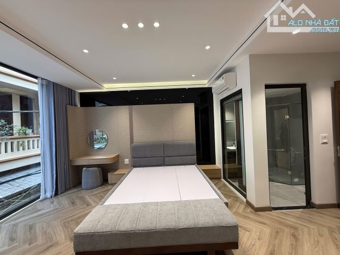 SIÊU PHẨM - ĐỘI CẤN - BA ĐÌNH - 51/55 M -7 TẦNG -MẶT TIỀN 5.2 M- GIÁ 23,9 TỶ