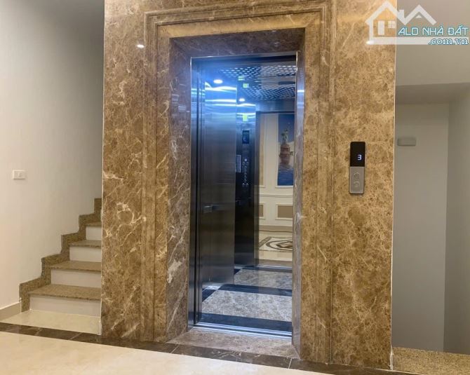 BuilDing 8 Tầng + Hầm. Mặt phố Lý Nam Đế, Hoàn Kiếm. Dt: 160m. Mt: 8m. Giá 170 tỷ nhỉnh.