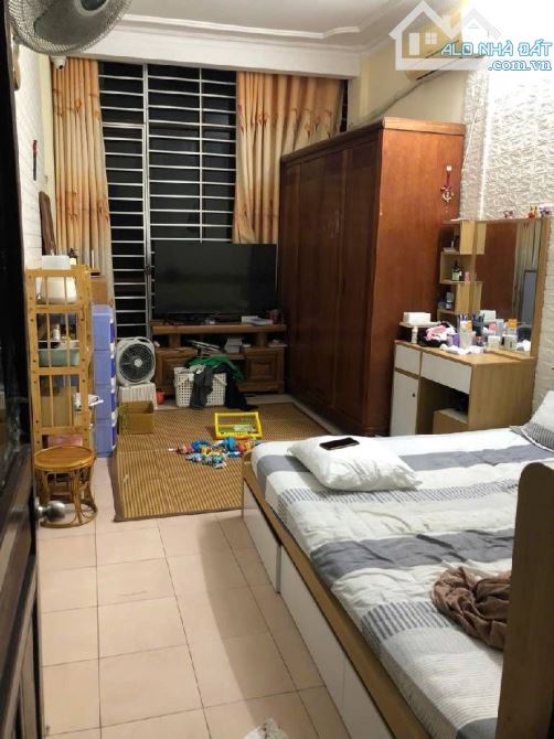 CỰC HIẾM- NHÀ QUÁN THÁNH - BA ĐÌNH - 36M - 5 TẦNG - 16 TỶ SỔ ĐỎ CHÍNH CHỦ ĐẸP