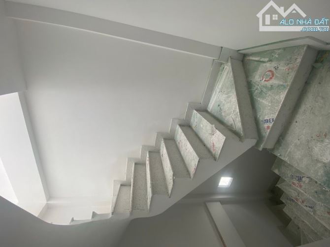 NGỌC HÀ – BA ĐÌNH | 30M² – 5 TẦNG – 7 TỶ – 30M RA Ô TÔ TRÁNH