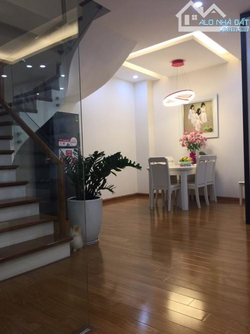 NHÀ ĐẸP - DÂN XÂY CHẮC CHẮN TÂM HUYẾT- OTO CÁCH 10M- PHÂN LÔ LẠC LONG QUÂN TRÍCH SÀI