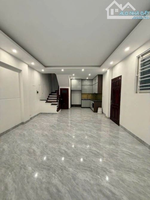 Bán nhà ngõ thông kinh doanh Phố Hoàng Hoa Thám - Ba Đình - 3