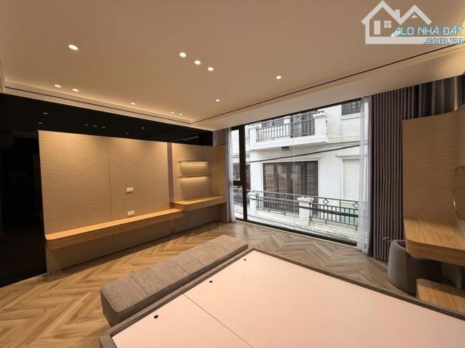 21 TỶ - NHÀ CỰC ĐẸP PHỐ ĐỘI CẤN, 55m 7T THANG MÁY, GARA OTO, NGÕ THÔNG KINH DOANH, NT XỊN