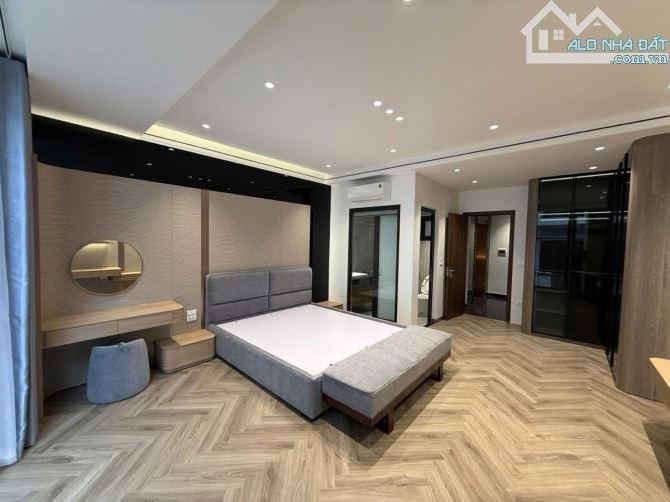 21 TỶ - NHÀ CỰC ĐẸP PHỐ ĐỘI CẤN, 55m 7T THANG MÁY, GARA OTO, NGÕ THÔNG KINH DOANH, NT XỊN