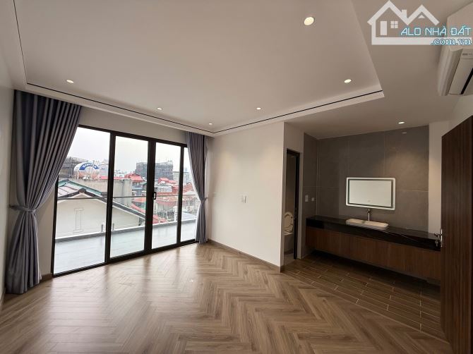 SIÊU PHẨM - ĐỘI CẤN - BA ĐÌNH - 51/55 M -7 TẦNG -MẶT TIỀN 5.2 M- GIÁ 23,9 TỶ