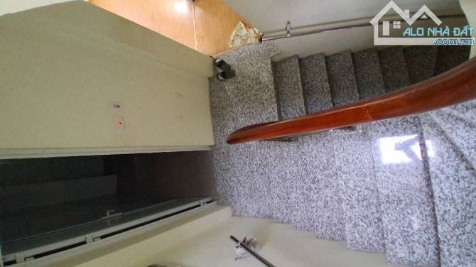 NHÀ THUỴ THUÊ - TÂY HỒ - 40 M - 4 TẦNG - MẶT TIỀN 5.5M - 14 TỶ SỔ ĐỎ VUÔNG ĐẸP