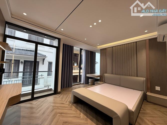 SIÊU PHẨM - ĐỘI CẤN - BA ĐÌNH - 51/55 M -7 TẦNG -MẶT TIỀN 5.2 M- GIÁ 23,9 TỶ