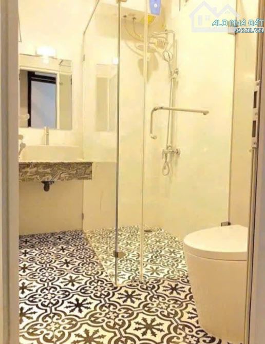 BÁN KHÁCH SẠN TRUNG TÂM  Đường Nam Kỳ Khởi Nghĩa ĐÀ LẠT – CÓ THANG MÁY giá 8,5 tỷ