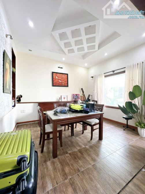 Cực Xịn! Nhà ngay Bạch Đằng p.24 Bình Thạnh, 7x15m, 3 Tầng. Cách Mặt Tiền chỉ 15m