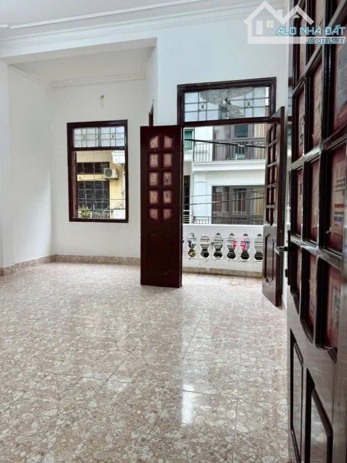 Cho thuê nhà làm Chdv Nhà mặt phố Trần Đăng Ninh - Hà Đông - 1