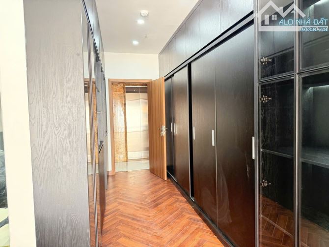 Bán nhà mặt phố Mai Dịch, 70m2, 7 tầng thang máy, 2 thoáng, nhỉnh 29 tỷ,không quy hoạch