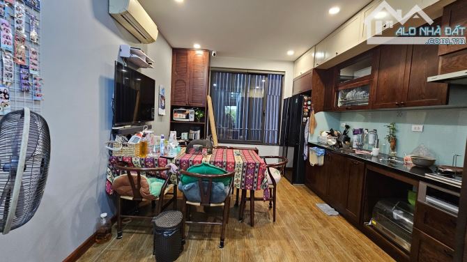 BÁN NHÀ KIM MÃ DT 67 M 6 TẦNG THANG MÁY FULL NỘI THẤT NGÕ THÔNG GẦN OTO TIỆN ÍCH NGẬP TRÀN