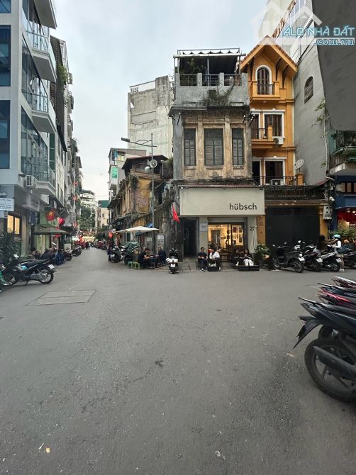 [DI SẢN TRUYỀN ĐỜI] - TÀI SẢN HỮU HẠN NƠI TRÁI TIM THỦ ĐÔ: GIAO THƯƠNG HỘI VŨ - HÀNG BÔNG