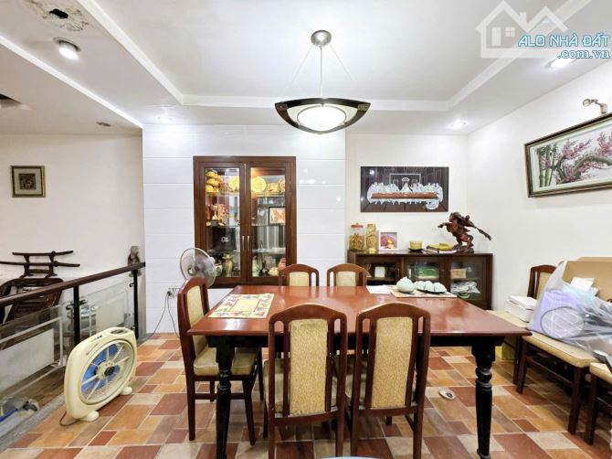 Cực Xịn! Nhà ngay Bạch Đằng p.24 Bình Thạnh, 7x15m, 3 Tầng. Cách Mặt Tiền chỉ 15m - 2