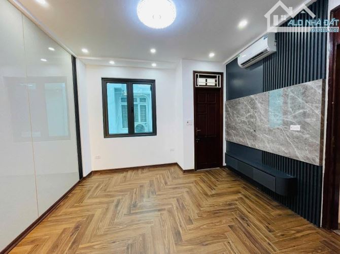 NHÀ YÊN HÒA-35M2 5TLÔ GÓC-GIÁ 7.85 TỶ CÓ TLMUA LÀ ĐƯỢC MỌI MẶT