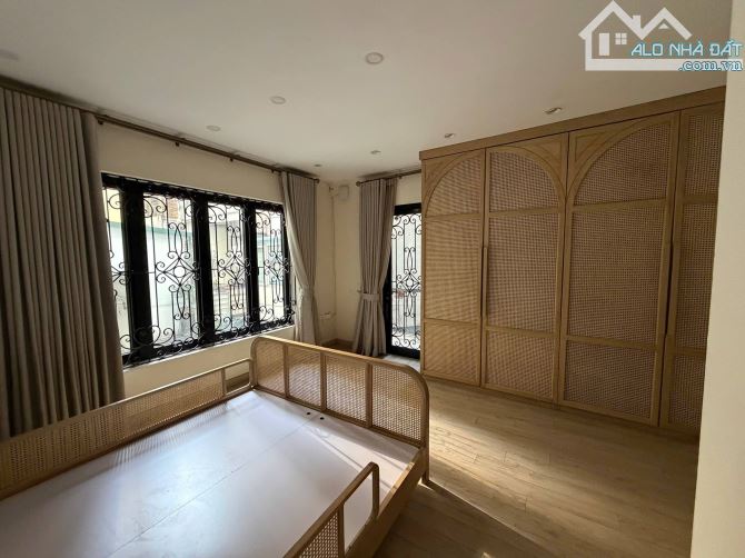 Cực hiếm Trung tâm Ba Đình Nguyễn Trường Tộ 31/38m MT5m gần phố cổ, ô tô đỗ gần