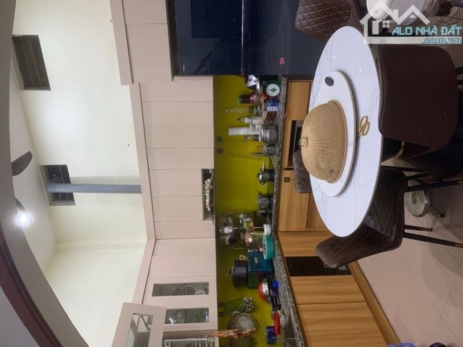 BÁN NHÀ ĐÀO TẦN DT 50 M 4 TẦNG NGÕ THÔNG THOÁNG DÂN XÂY VỊ TRÍ SIÊU HIẾM