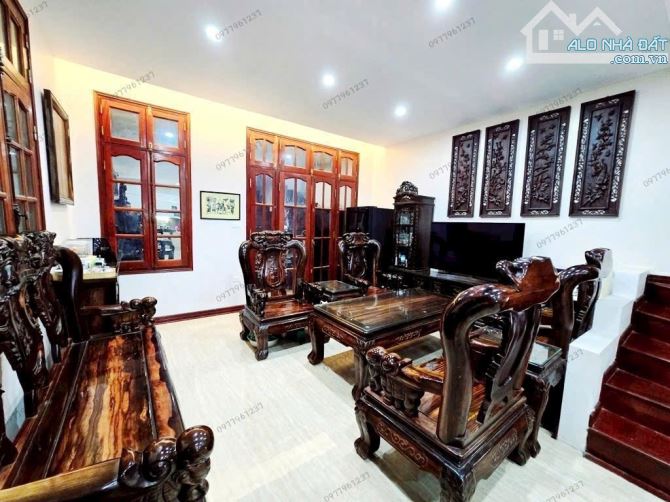 BÁN NHÀ CẦU GIẤY 70m2 × 6T × MT 5m. MẶT NGÕ + LÔ GÓC - Ô TÔ - KINH DOANH ĐỈNH