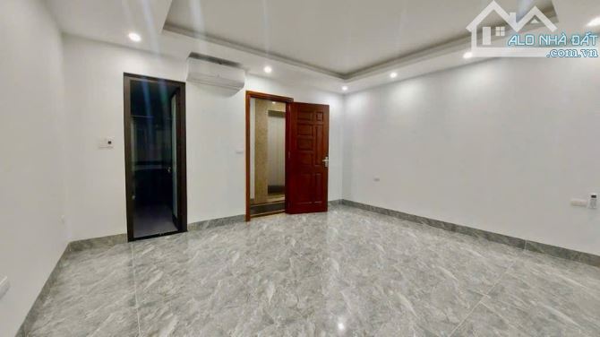 HỒ TÙNG MẬU - KINH DOANH - VĂN PHÒNG - GARA Ô TÔ - NỘI THẤT GỖ ĐẸP - 45M2 - 17,98 TỶ