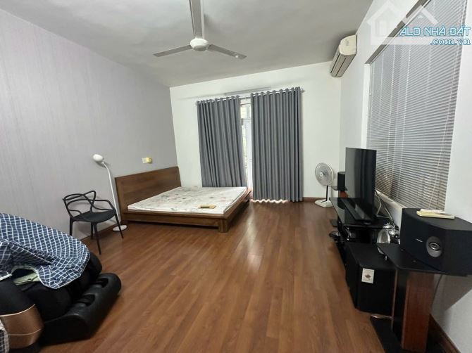 BÁN CĂN LIỀN KỀ - NGUYỄN THỊ THẬP - CẦU GIẤY - DT: 81M, 5 TẦNG, MẶT TIỀN 7M, GIÁ 48.5 TỶ.