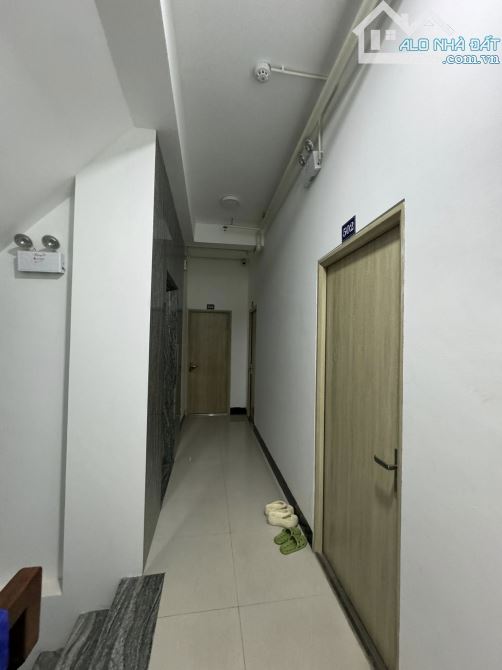 CẮT LỖ NHẸ SIÊU PHẨM DÒNG TIỀN PHỐ THÀNH THÁI LÔ GÓC 2 MẶT Ô TÔ DT 130M 7 TẦNG 52 TỶ