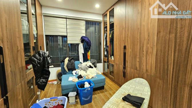 BÁN NHÀ KIM MÃ DT 67 M 6 TẦNG THANG MÁY FULL NỘI THẤT NGÕ THÔNG GẦN OTO TIỆN ÍCH NGẬP TRÀN