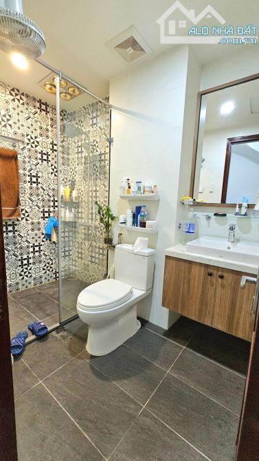 BÁN NHÀ KIM MÃ DT 67 M 6 TẦNG THANG MÁY FULL NỘI THẤT NGÕ THÔNG GẦN OTO TIỆN ÍCH NGẬP TRÀN