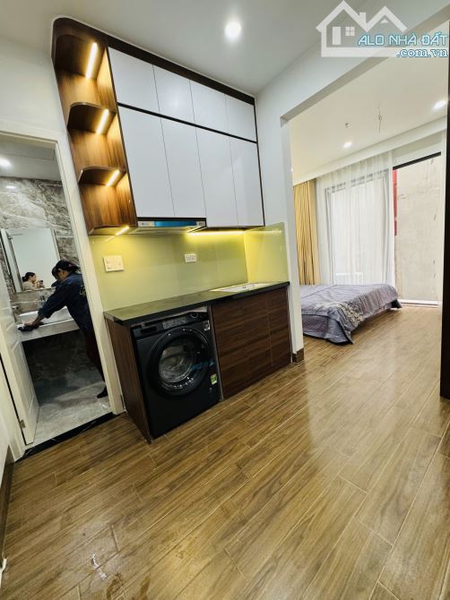 Bán toà CHDV Lê Duẩn 3 thoáng 78m2*6T 20PN, 20m ra ô tô, gần ĐH Bách Kinh Xây DT 120tr/th - 6