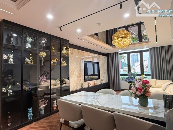 Bán nhà mặt phố Mai Dịch, 70m2, 7 tầng thang máy, 2 thoáng, nhỉnh 29 tỷ,không quy hoạch