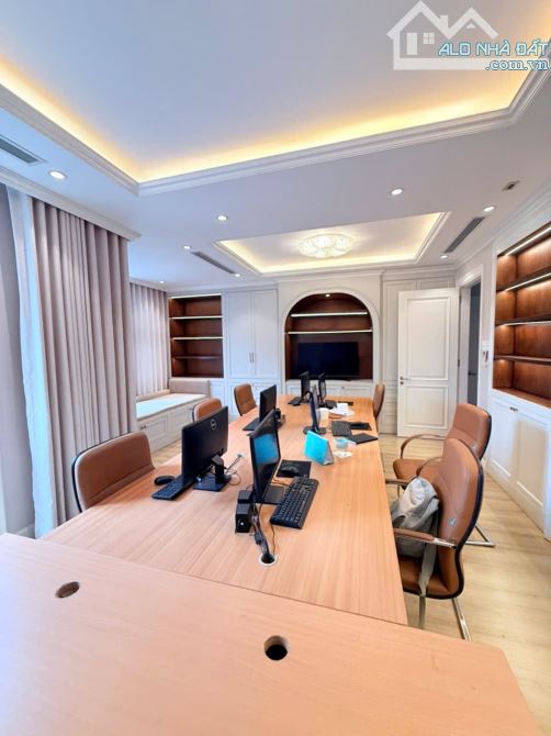 Bán Biệt Thự cao cấp KĐT HDI Võ Chí Công Xuân La 132mx5T, MT 8.5m, 70 tỷ.