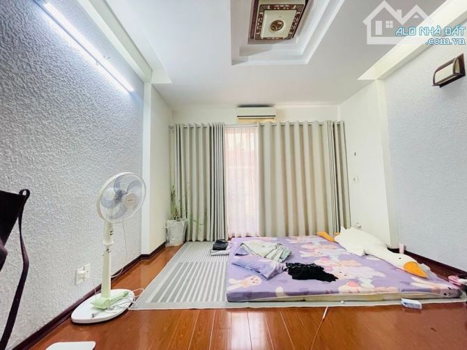 LẠC LONG QUÂN - TÂY HỒ - 50M -6 TẦNG - MẶT TIỀN 4,2 M - 18,9 TỶ SỔ ĐỎ VUÔNG ĐẸP