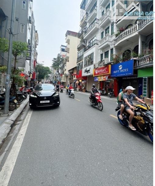 MẶT PHỐ LÔ GÓC HOÀNG SÂM VIEW THOÁNG VỈA HÈ CÂY XANH KINH DOANH 40m MT 3.8m 19 Tỷ