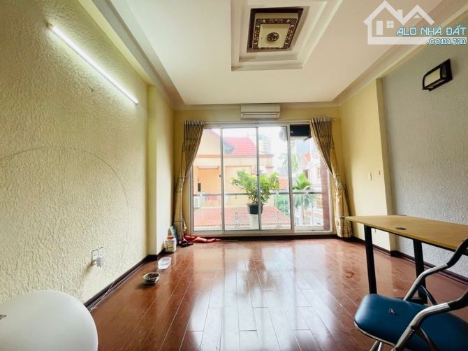 LẠC LONG QUÂN - TÂY HỒ - 50M -6 TẦNG - MẶT TIỀN 4,2 M - 18,9 TỶ SỔ ĐỎ VUÔNG ĐẸP