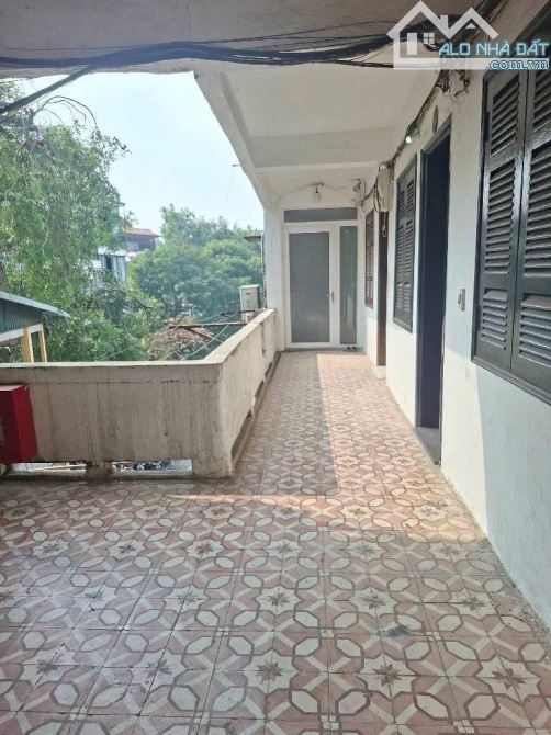 BÁN TẬP THỂ CỰC HIẾM - SỔ ĐỎ. TẦNG 5 – HÀNG LƯỢC, HOÀN KIẾM. 38M² – 1PN. 2,75 TỶ