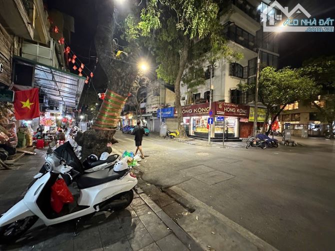 BÁN TẬP THỂ CỰC HIẾM - SỔ ĐỎ. TẦNG 5 – HÀNG LƯỢC, HOÀN KIẾM. 38M² – 1PN. 2,75 TỶ