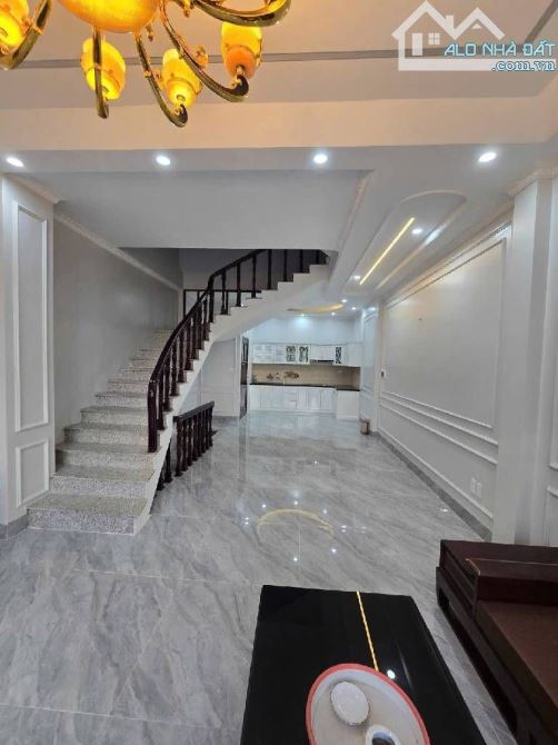 NHỔN-PHÂN LÔ Ô TÔ TRÁNH – VỈA HÈ – GARA – NHÀ ĐẸP Ở NGAY - 2