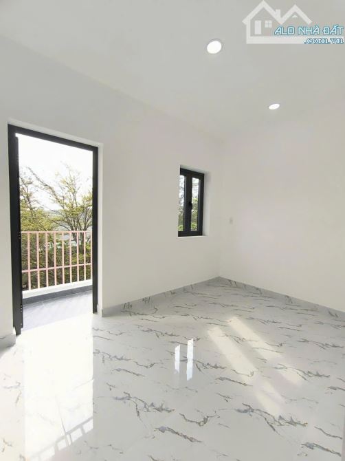 Căn nhà phố 3 tầng trung tâm Long Hòa - sát vách Bình Chánh ! - 3