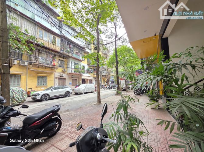 Bán nhà Vĩnh Phúc Ba Đình 78mx5T, phân lô ô tô, vỉa hè, KD, 38 tỷ.