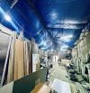 Cho thuê 200m2 xưởng ngay mặt đường le trọng tấn