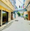 OTO đỗ cửa kinh doanh có hơn 6 tỷ tôn đức thắng