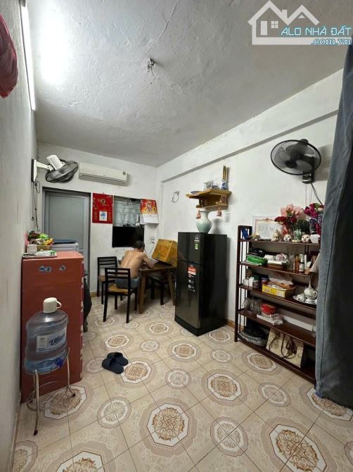 NHỈNH 2 TỶ CÓ NHÀ PHỐ CỔ HÀNG LƯỢC 11/16M GIÁ 2.3 TỶ.CỰC HIẾM - 50M RA PHỐ - TRUNG TÂM PHỐ